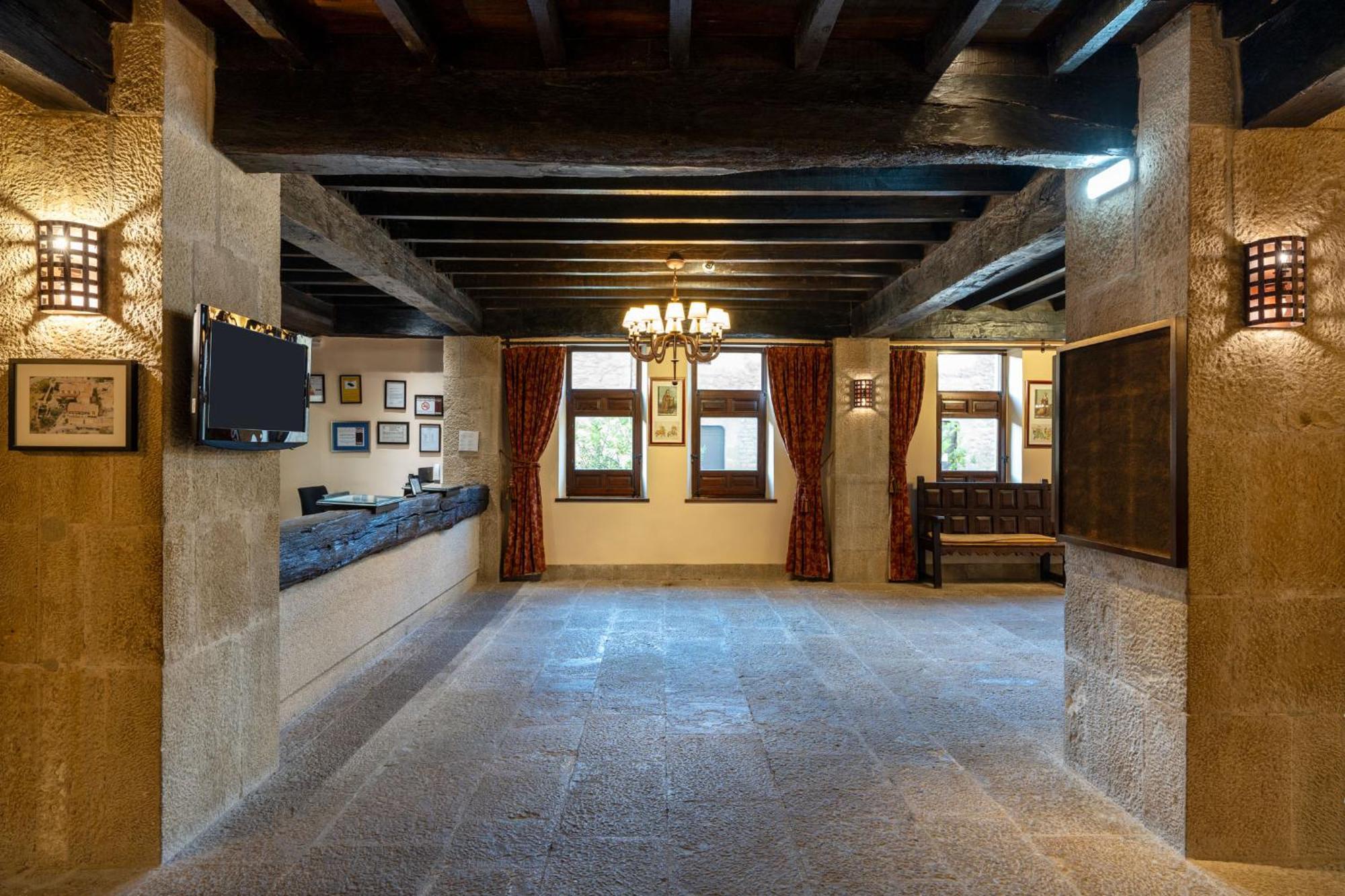 Parador De Sos del Rey Católico Εξωτερικό φωτογραφία